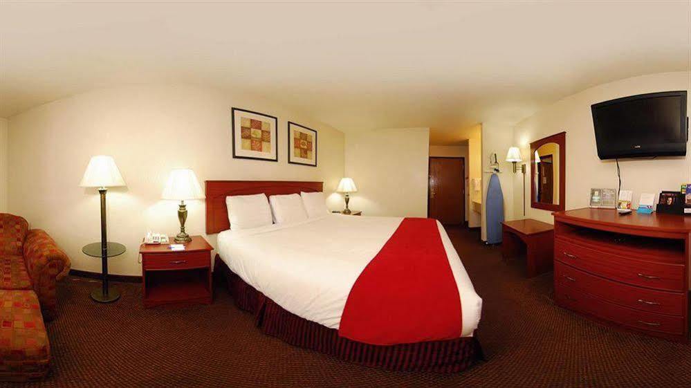 La Quinta By Wyndham Hotel